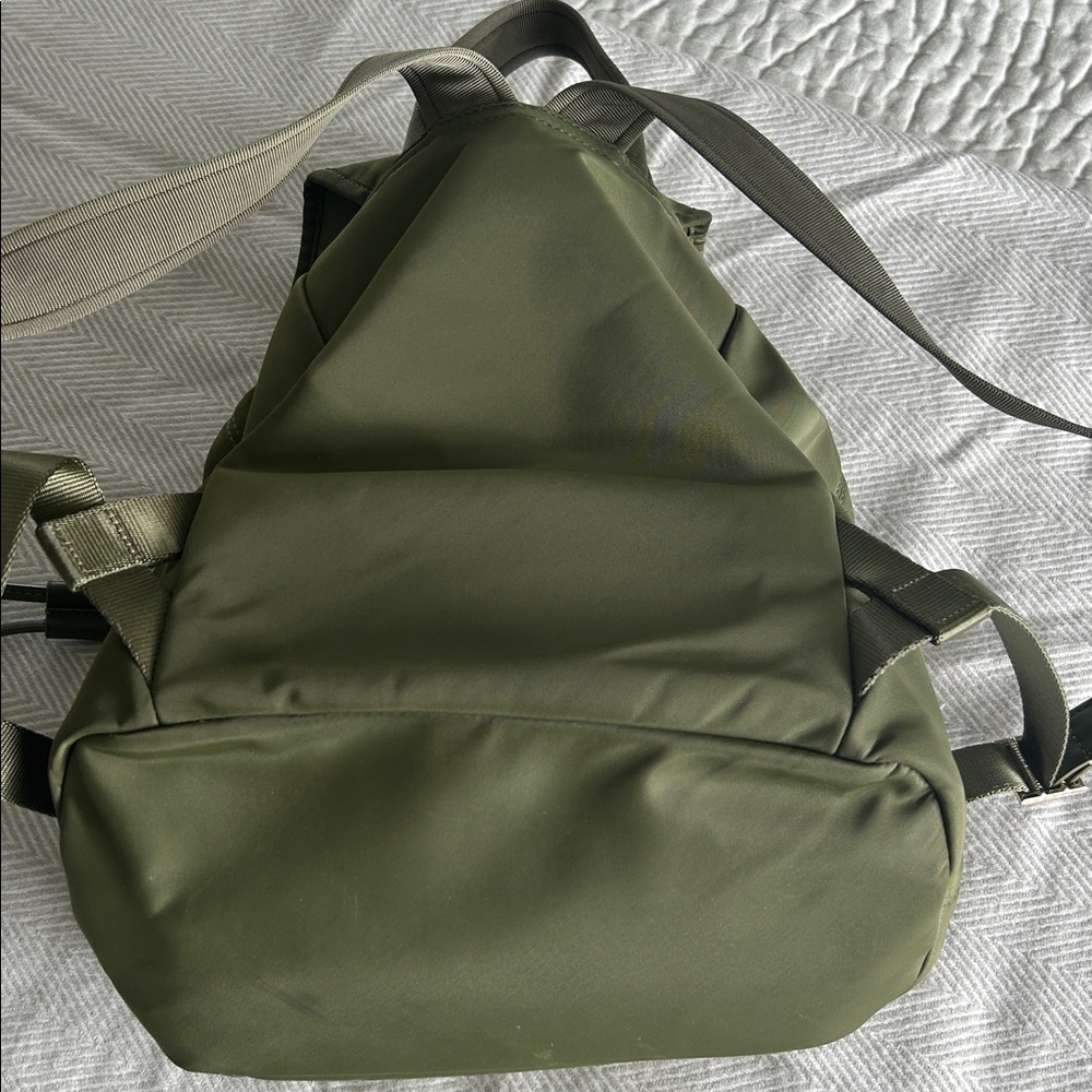 Kate spade olive green backpack - Picture 3 of 7